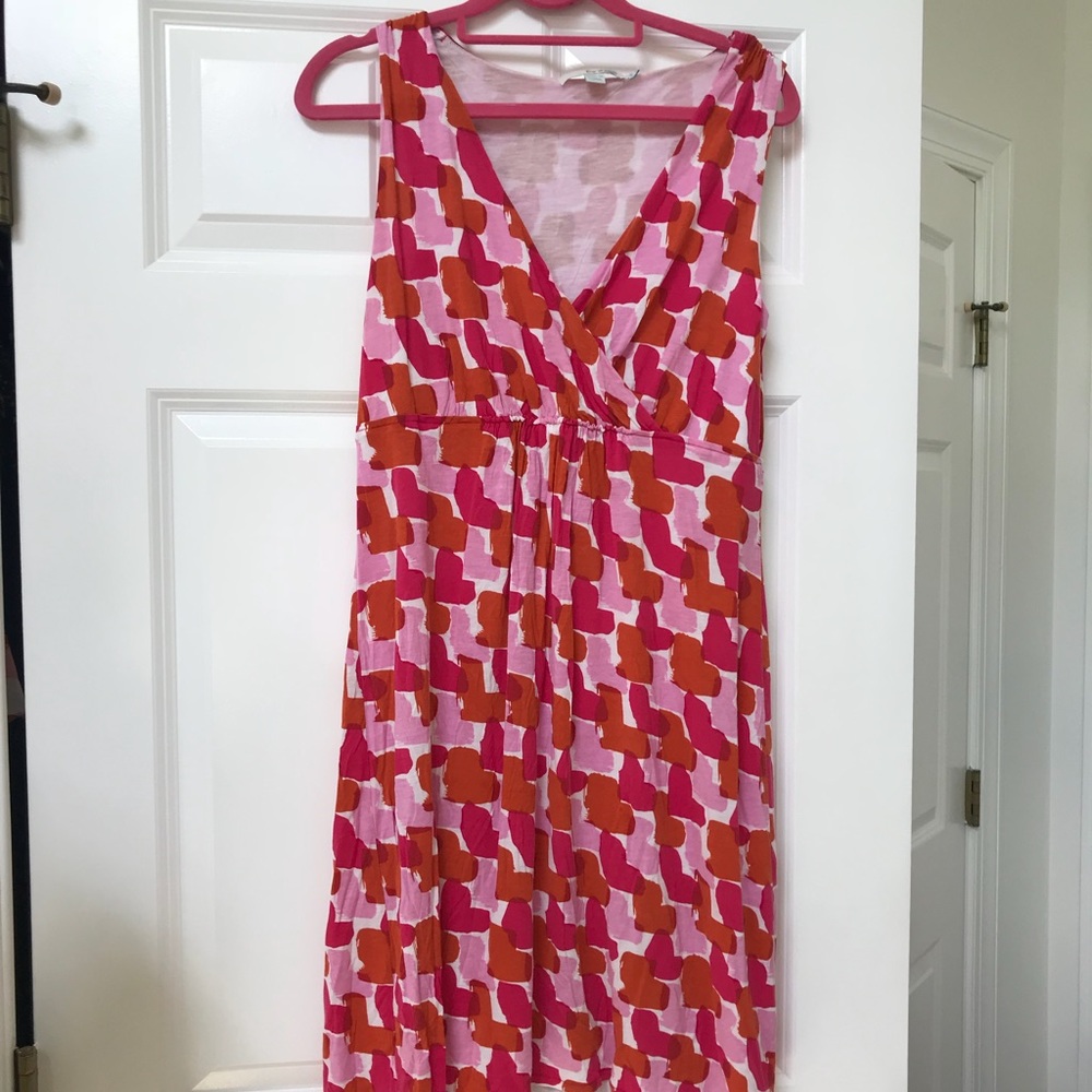 Boden V neck dress. Size 10. Pink and orange